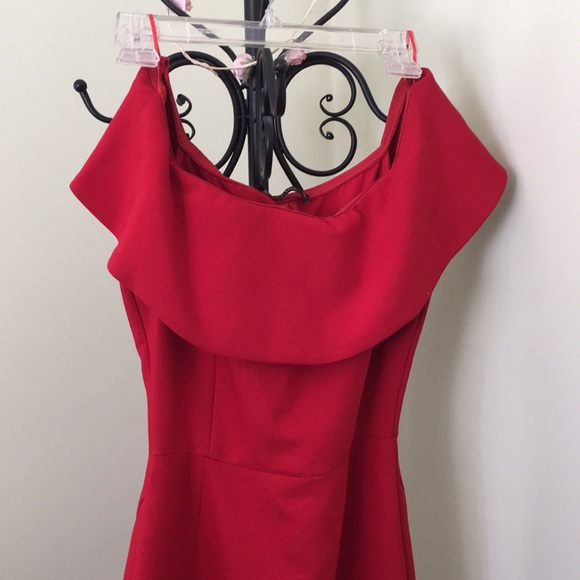 Zara off the shoulder red dress - Picture 4 of 5